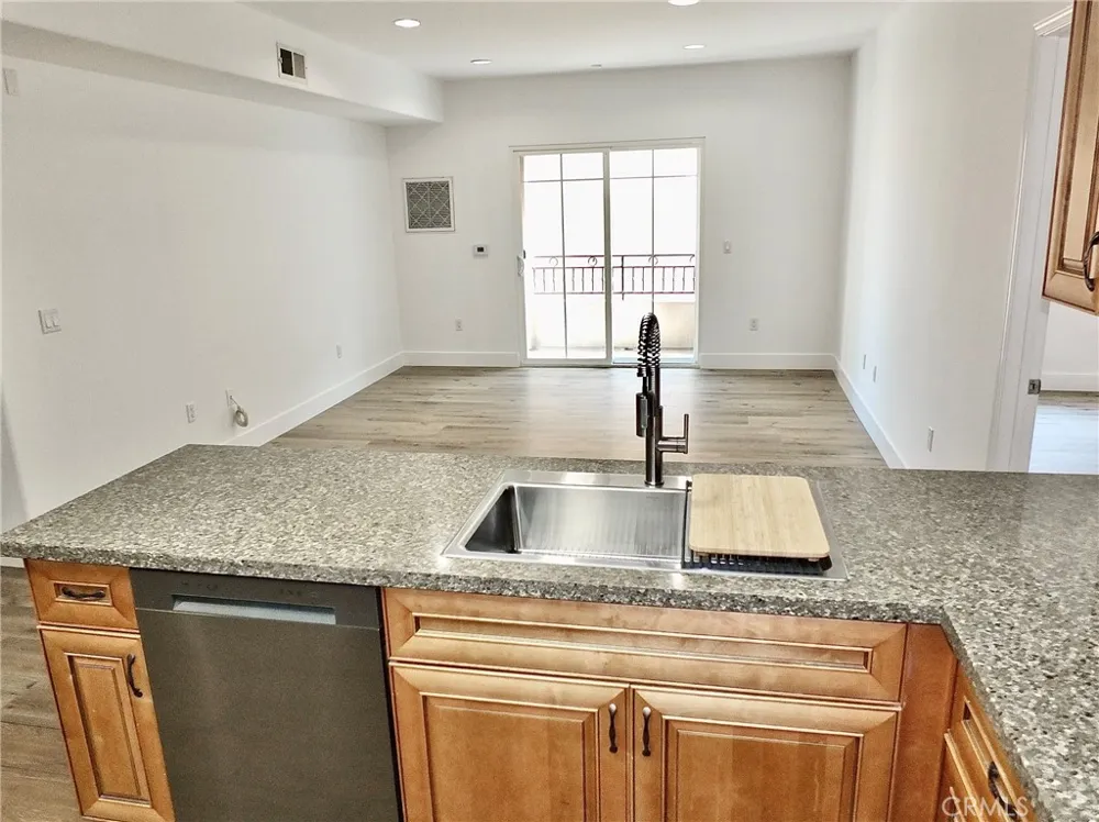 11 S 3rd #517 Alhambra, CA 91801