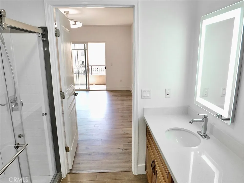 11 S 3rd #517 Alhambra, CA 91801