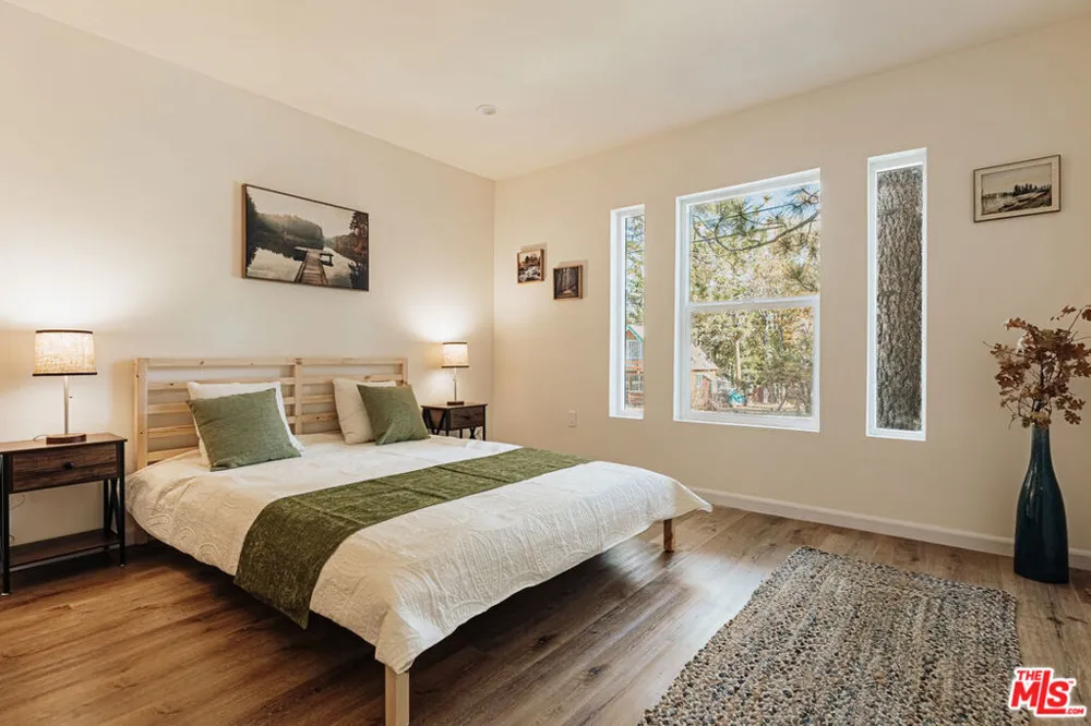 630 Victoria Lane Sugarloaf, CA 92386