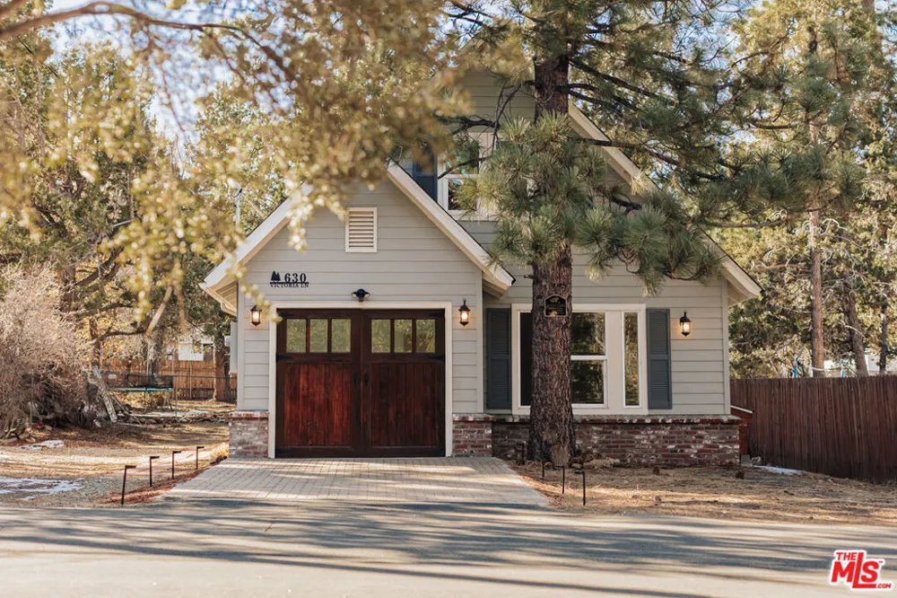630 Victoria Lane Sugarloaf, CA 92386