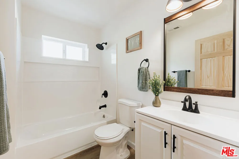 630 Victoria Lane Sugarloaf, CA 92386