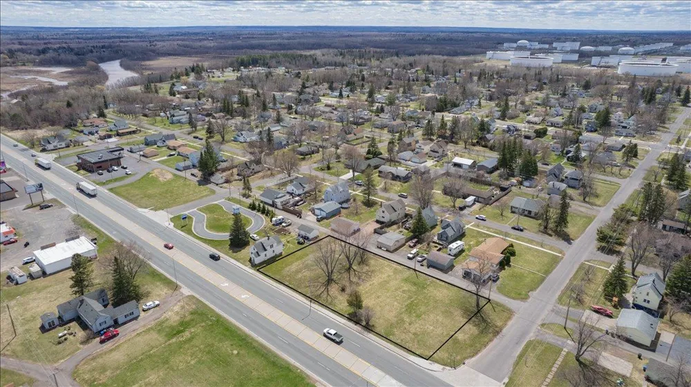 2706 E 2nd Street Superior, WI 54880