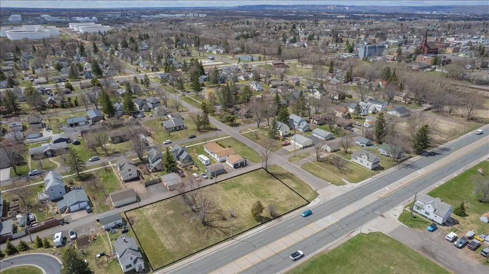 2706 E 2nd Street Superior, WI 54880