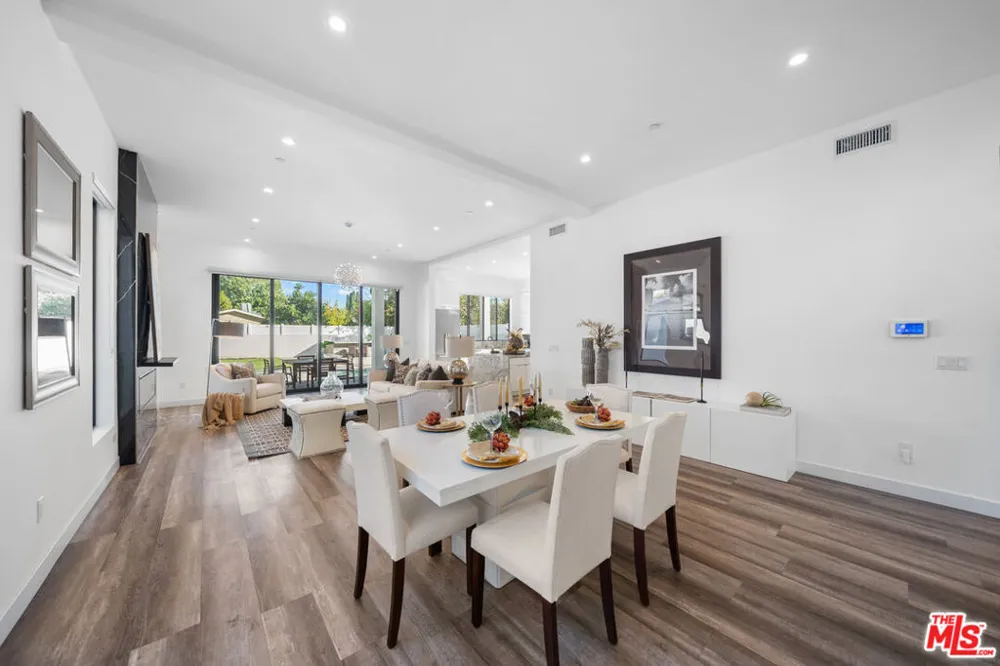 5812 Willis Avenue Sherman Oaks, CA 91411