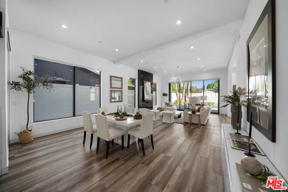 5812 Willis Avenue Sherman Oaks, CA 91411