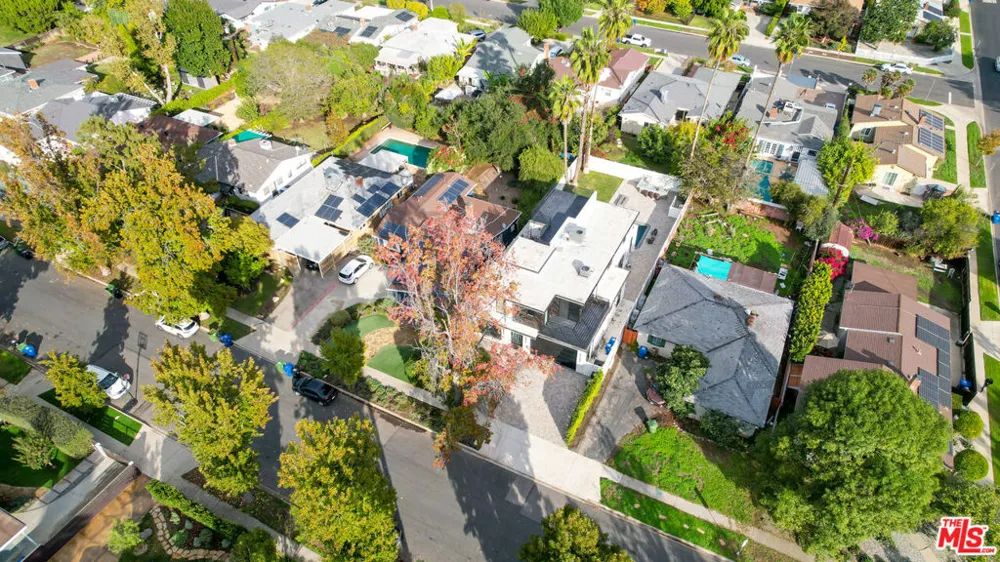 5812 Willis Avenue Sherman Oaks, CA 91411