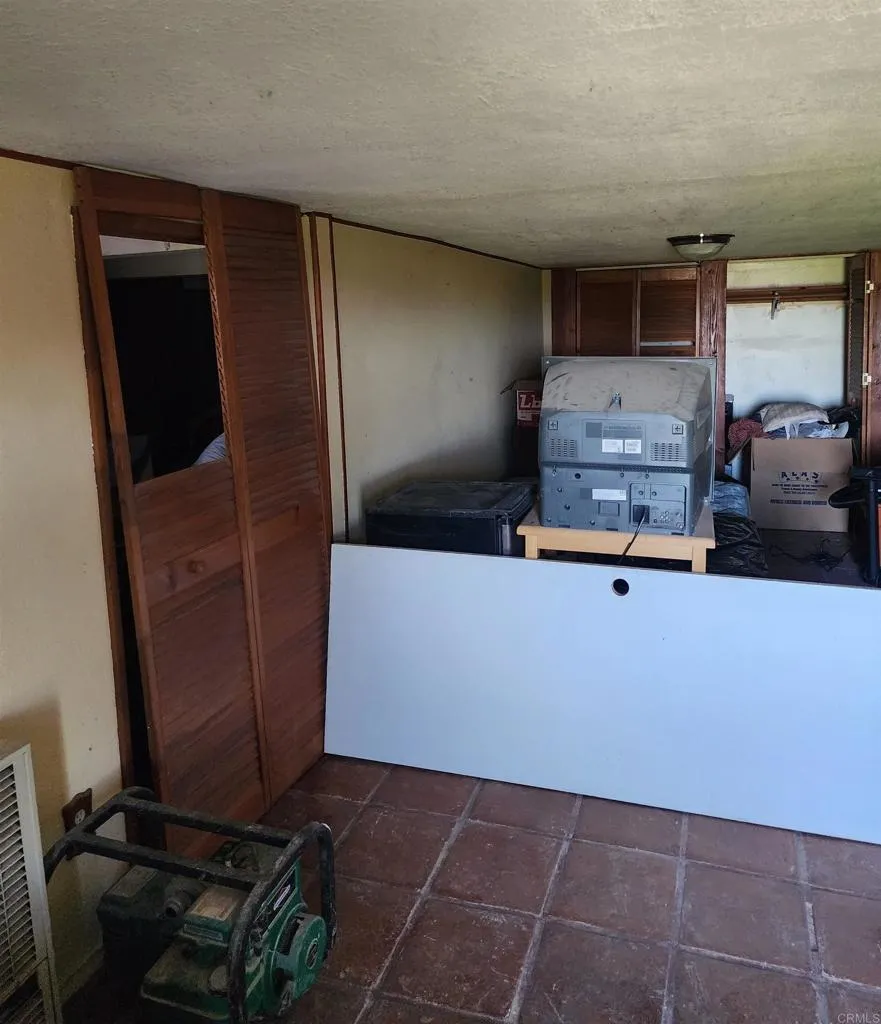 6367 Madrone Avenue San Diego, CA 92114