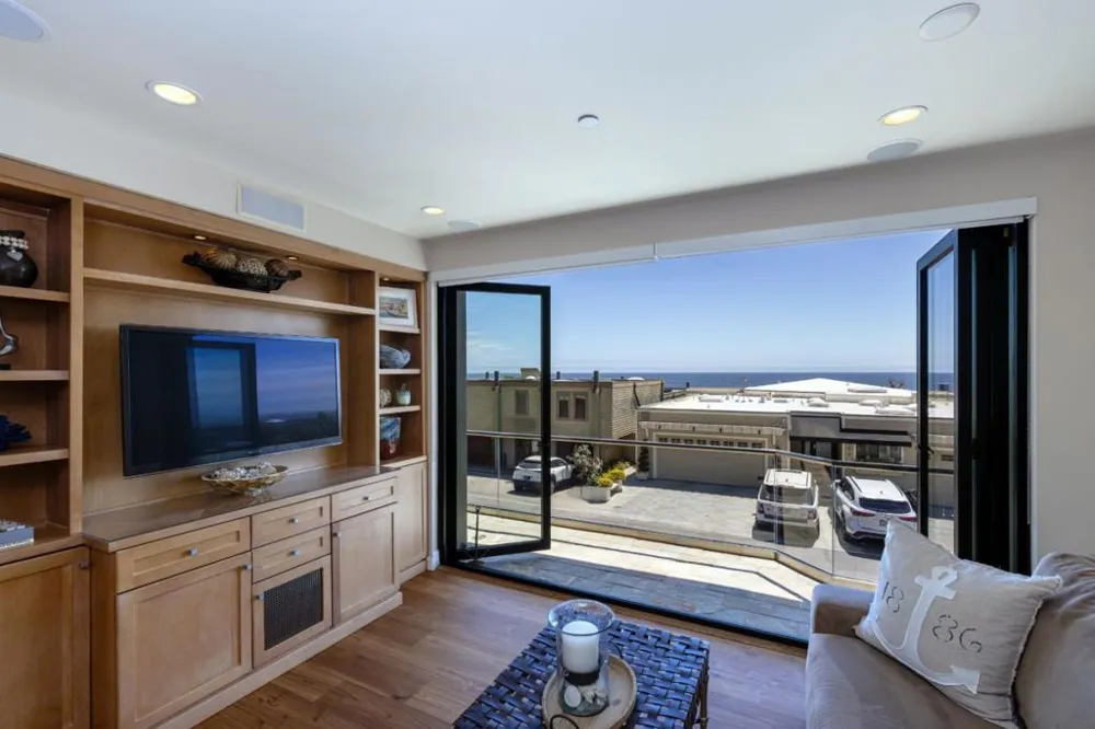 643 Beach Drive Aptos, CA 95003