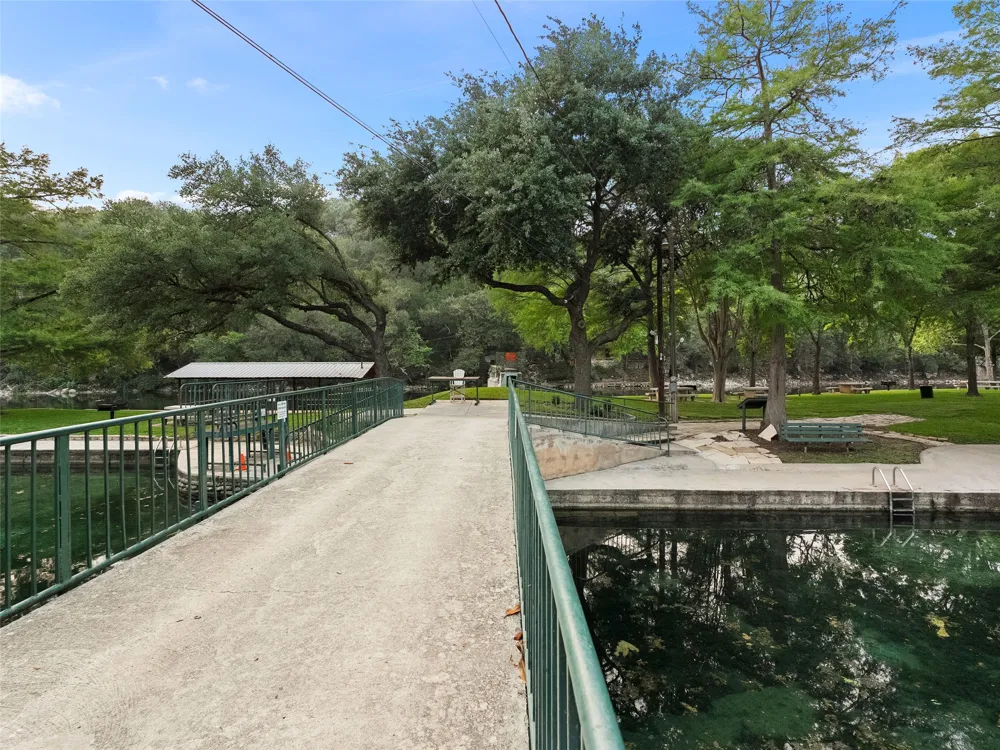 299 W Edgewater Terrace New Braunfels, TX 78130