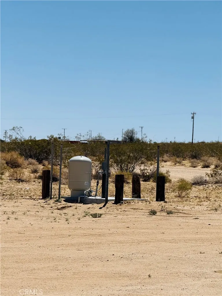 5827 Old Woman Springs Road Johnson Valley, CA 92285