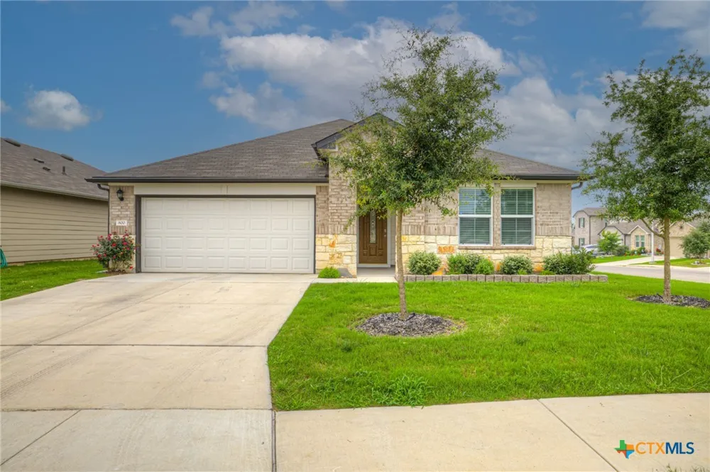 800 Bahia Place Seguin, TX 78155