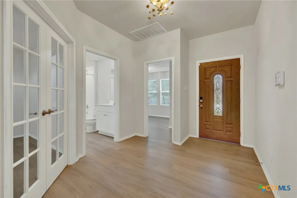 800 Bahia Place Seguin, TX 78155