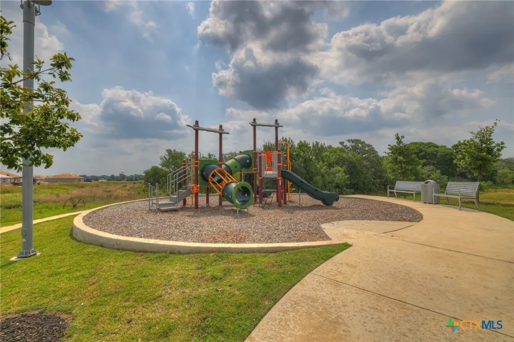800 Bahia Place Seguin, TX 78155