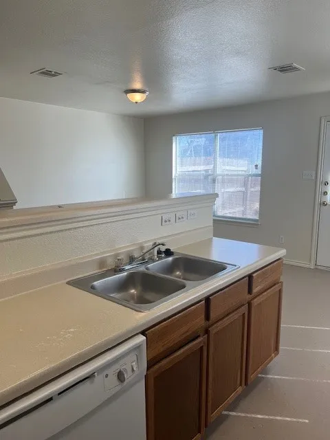1105 Christopher Drive #B Round Rock, TX 78681