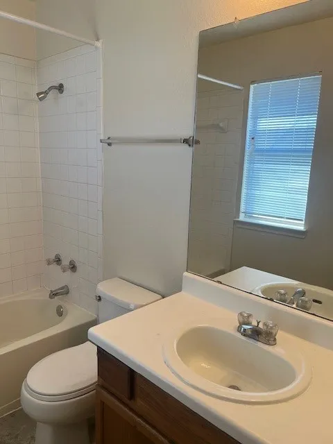 1105 Christopher Drive #B Round Rock, TX 78681
