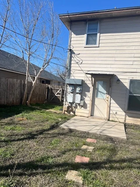 1105 Christopher Drive #B Round Rock, TX 78681