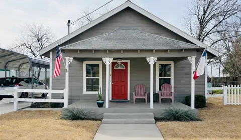 506 W Grand Avenue