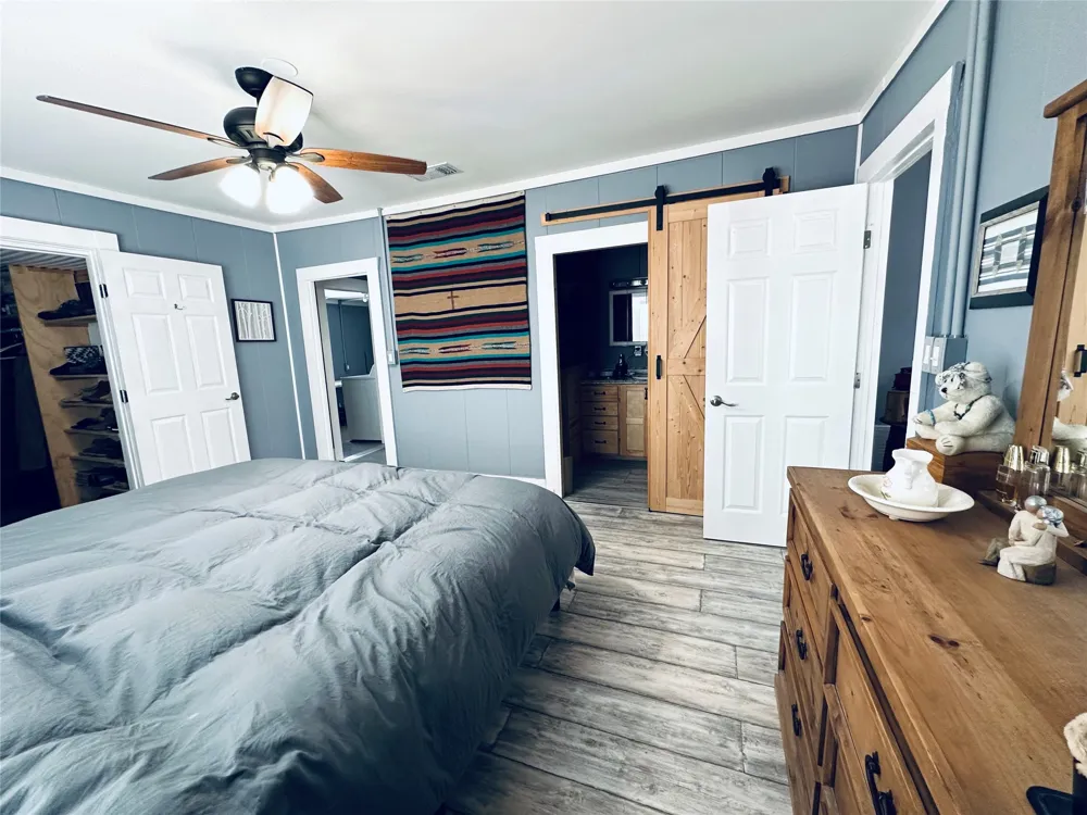 506 W Grand Avenue Comanche, TX 76442