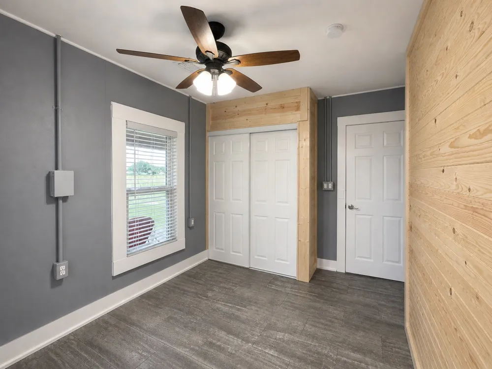 506 W Grand Avenue Comanche, TX 76442
