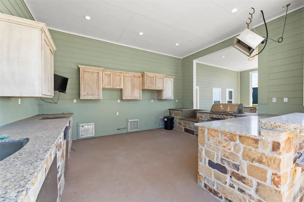 742 Bay Drive Palacios, TX 77465