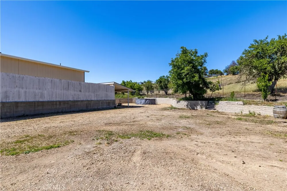 3890 Hillcrest Templeton, CA 93465