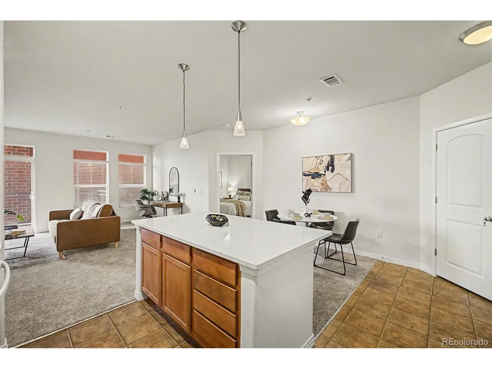 10184 Park Meadows Drive #1206 Lone Tree, CO 80124