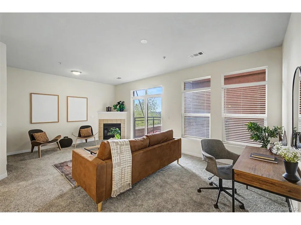 10184 Park Meadows Drive #1206 Lone Tree, CO 80124