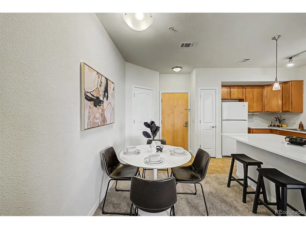 10184 Park Meadows Drive #1206 Lone Tree, CO 80124
