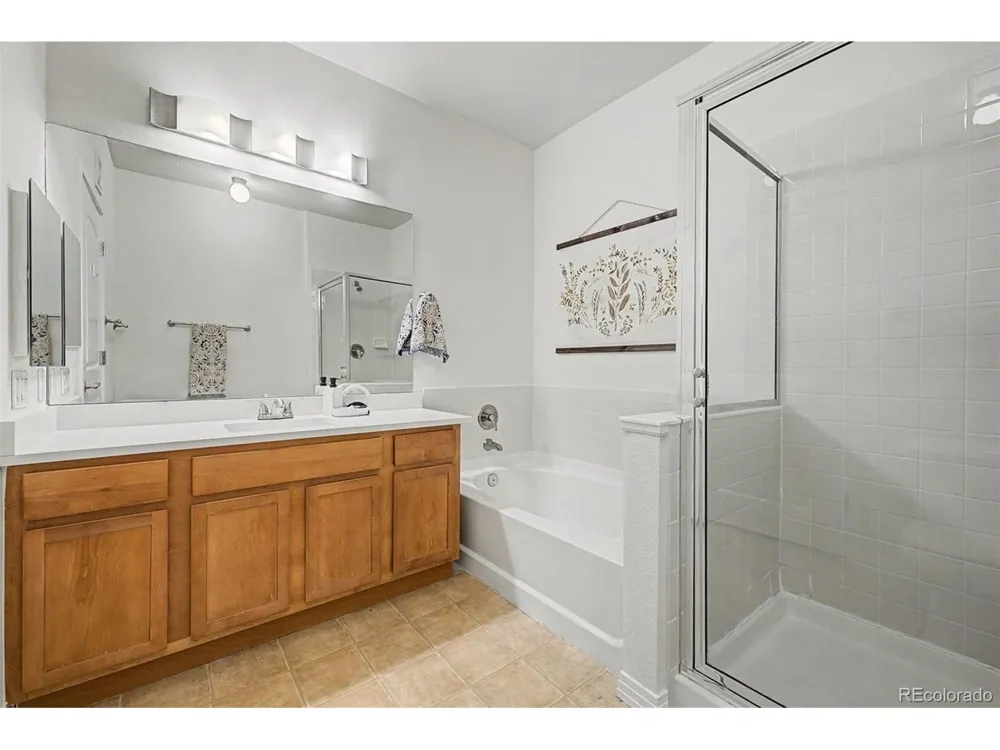 10184 Park Meadows Drive #1206 Lone Tree, CO 80124