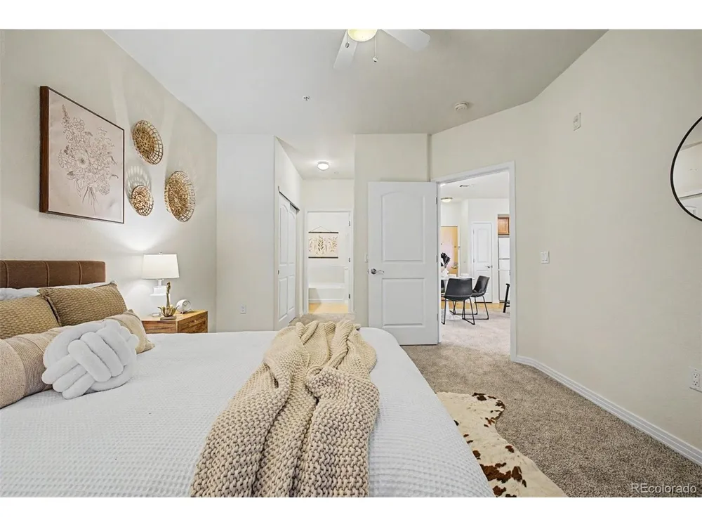10184 Park Meadows Drive #1206 Lone Tree, CO 80124