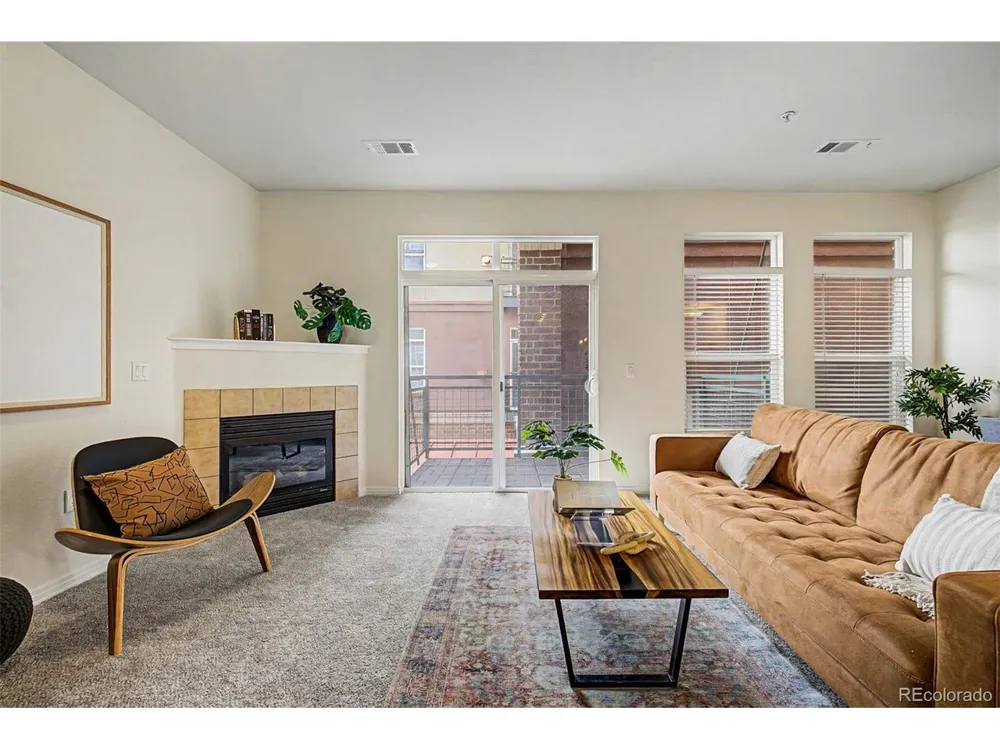10184 Park Meadows Drive #1206 Lone Tree, CO 80124