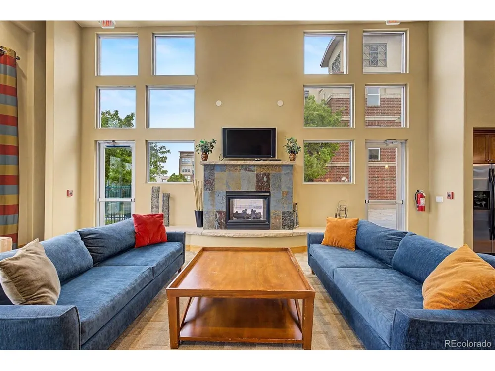 10184 Park Meadows Drive #1206 Lone Tree, CO 80124