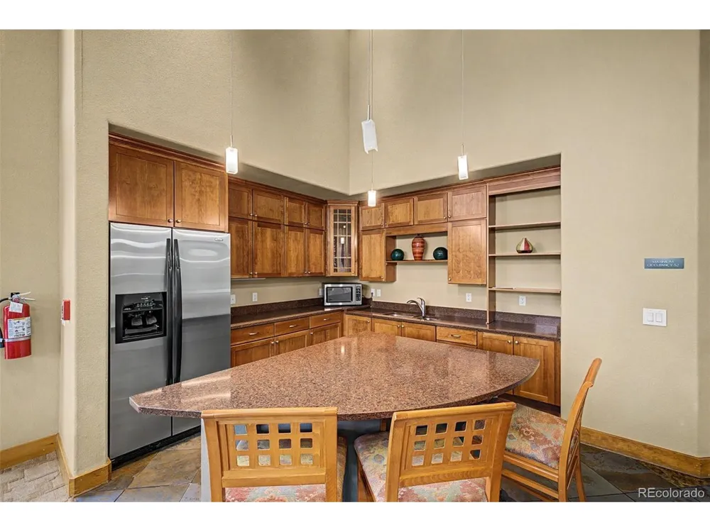 10184 Park Meadows Drive #1206 Lone Tree, CO 80124