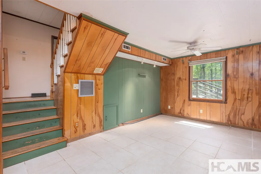 138 Stillwagon Lane Cedar Mountain, NC 28718