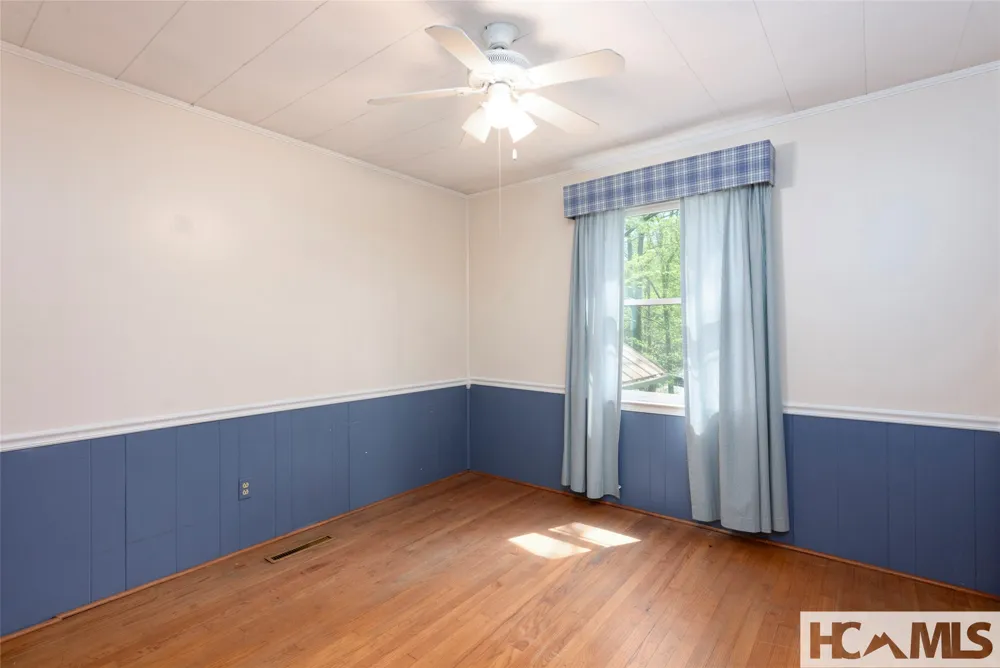 138 Stillwagon Lane Cedar Mountain, NC 28718