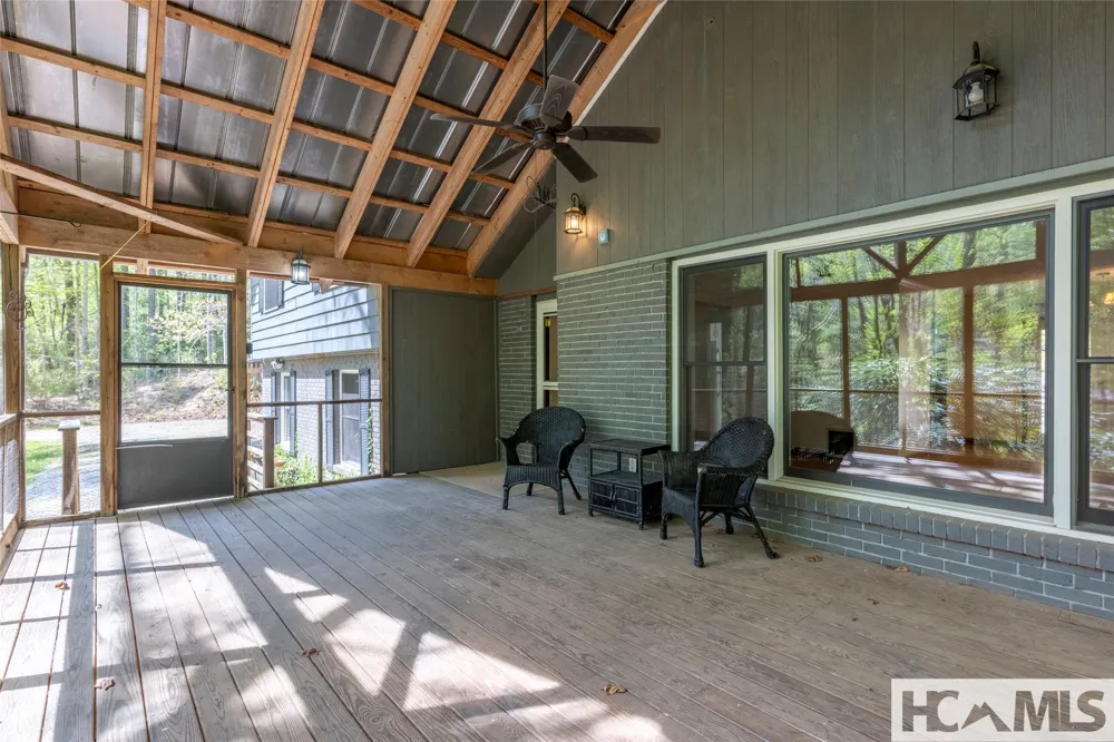 138 Stillwagon Lane Cedar Mountain, NC 28718