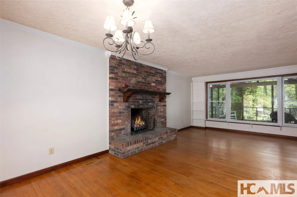138 Stillwagon Lane Cedar Mountain, NC 28718