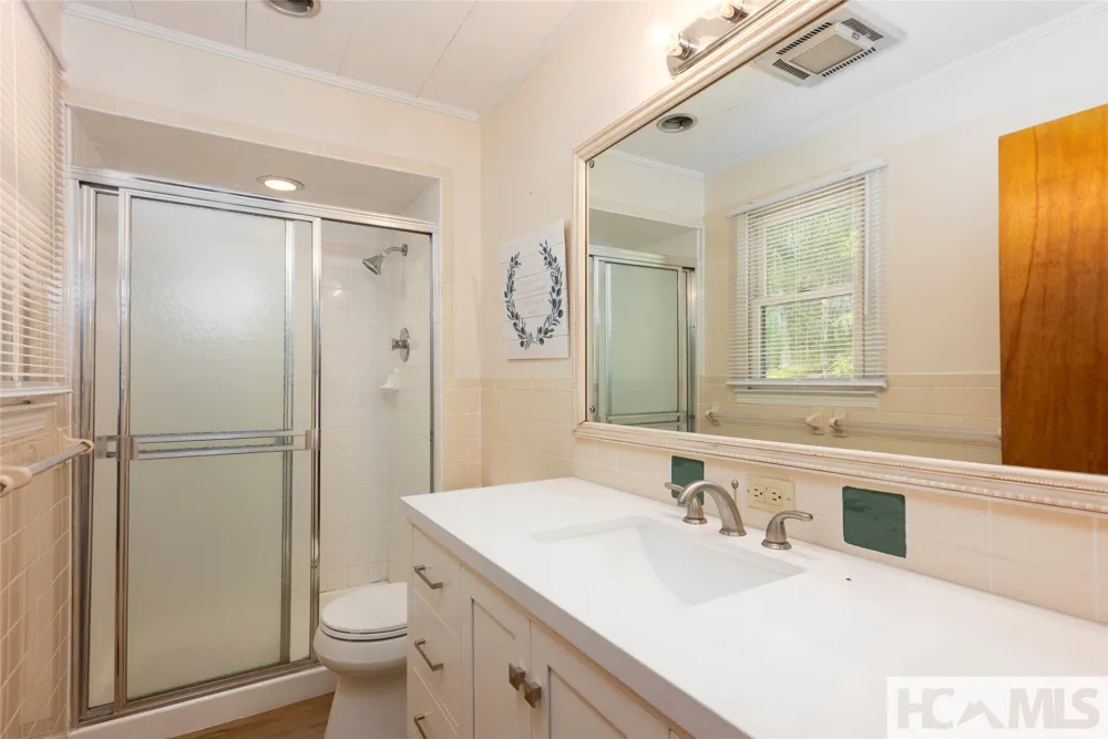 138 Stillwagon Lane Cedar Mountain, NC 28718
