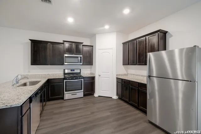 14926 HARBOR LNDG Von Ormy, TX 78073