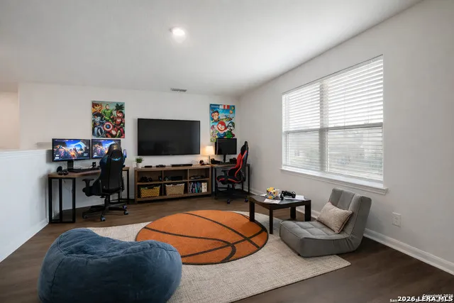 14926 HARBOR LNDG Von Ormy, TX 78073