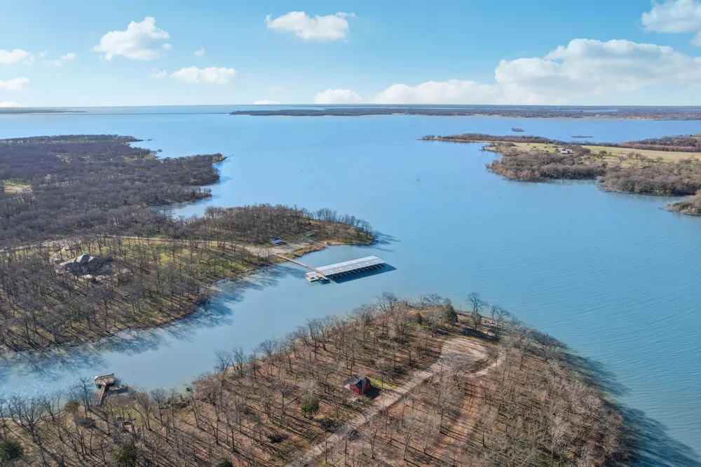 Vintage Shore Drive Quinlan, TX 75474