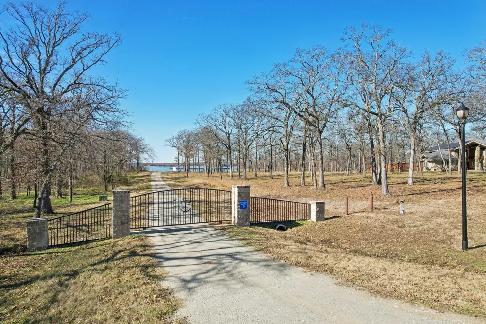 Vintage Shore Drive Quinlan, TX 75474