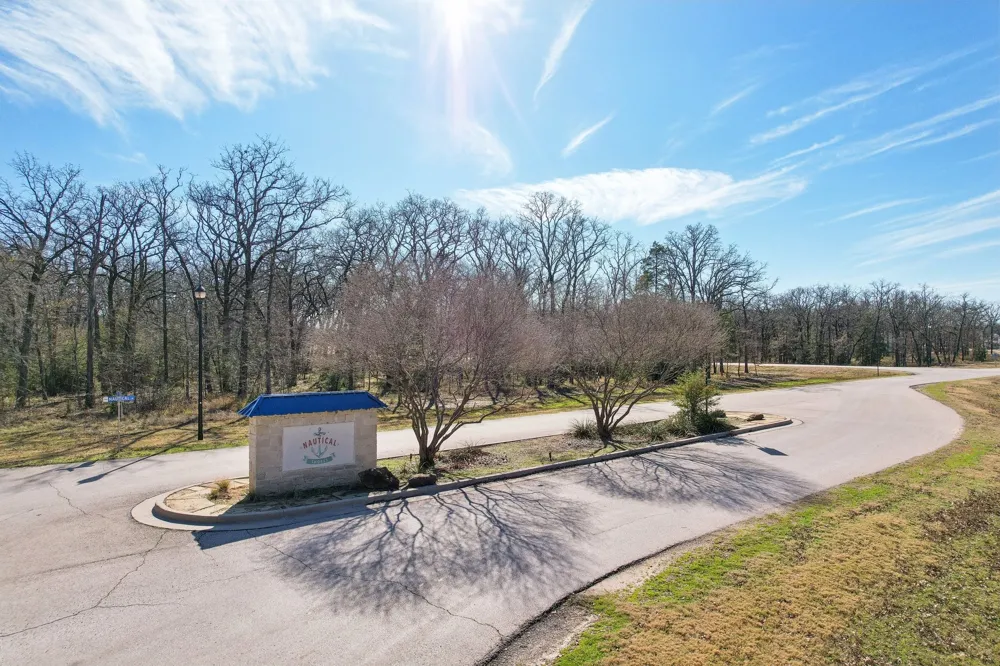 Vintage Shore Drive Quinlan, TX 75474