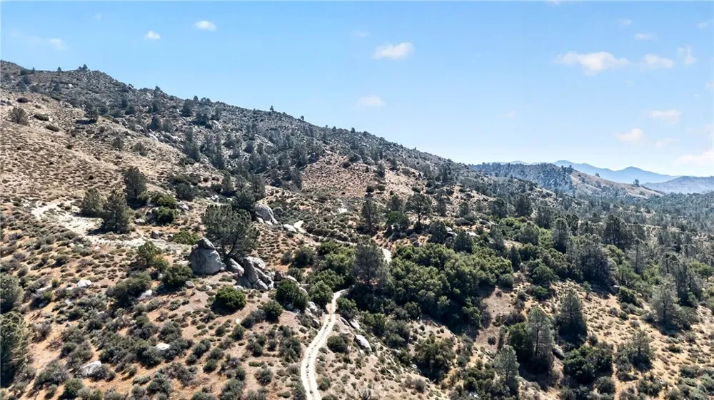 15185 Rancheria Creek Road Caliente, CA 93518