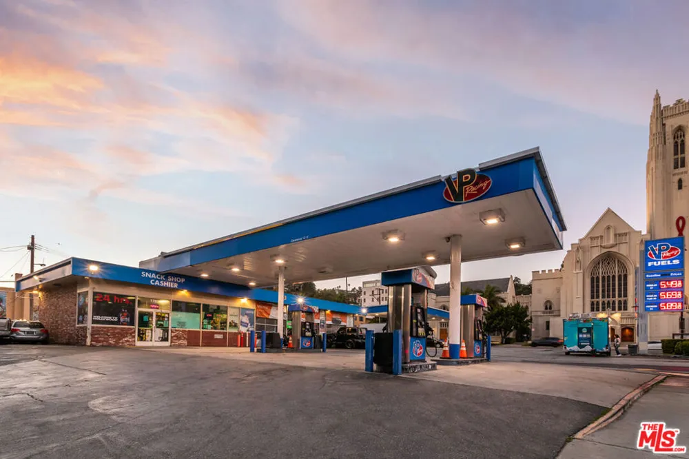 1769 Highland Avenue Los Angeles, CA 90028