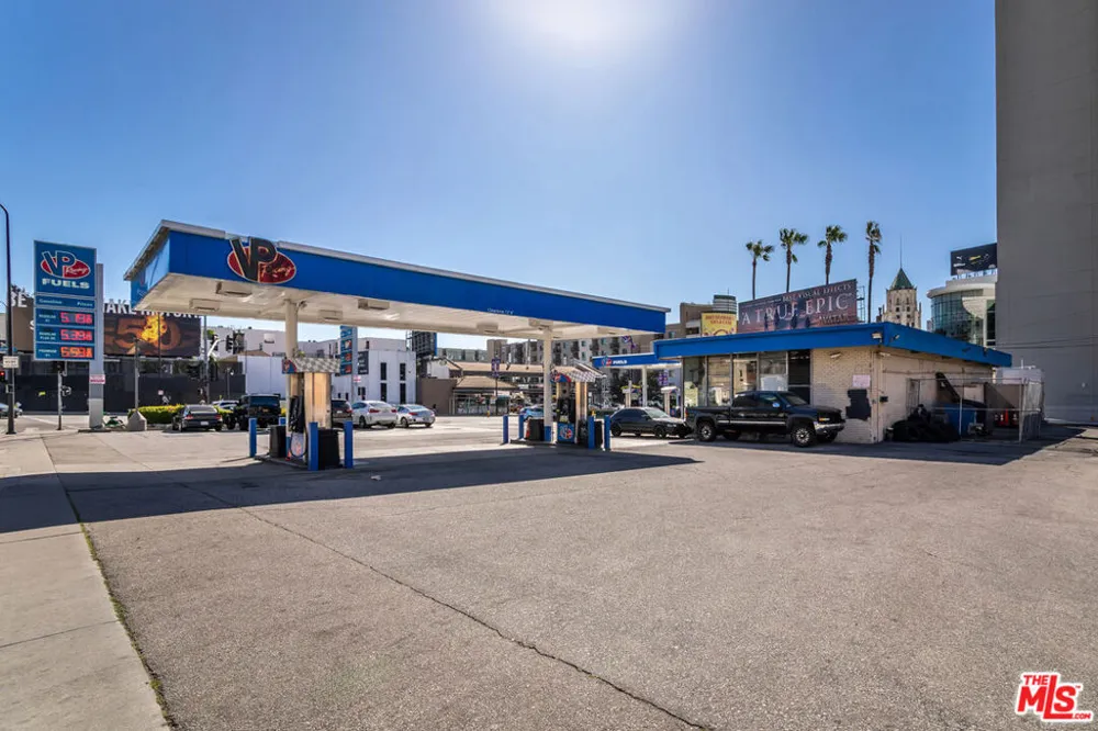 1769 Highland Avenue Los Angeles, CA 90028