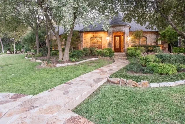 107 Avenida Wylie, TX 75098