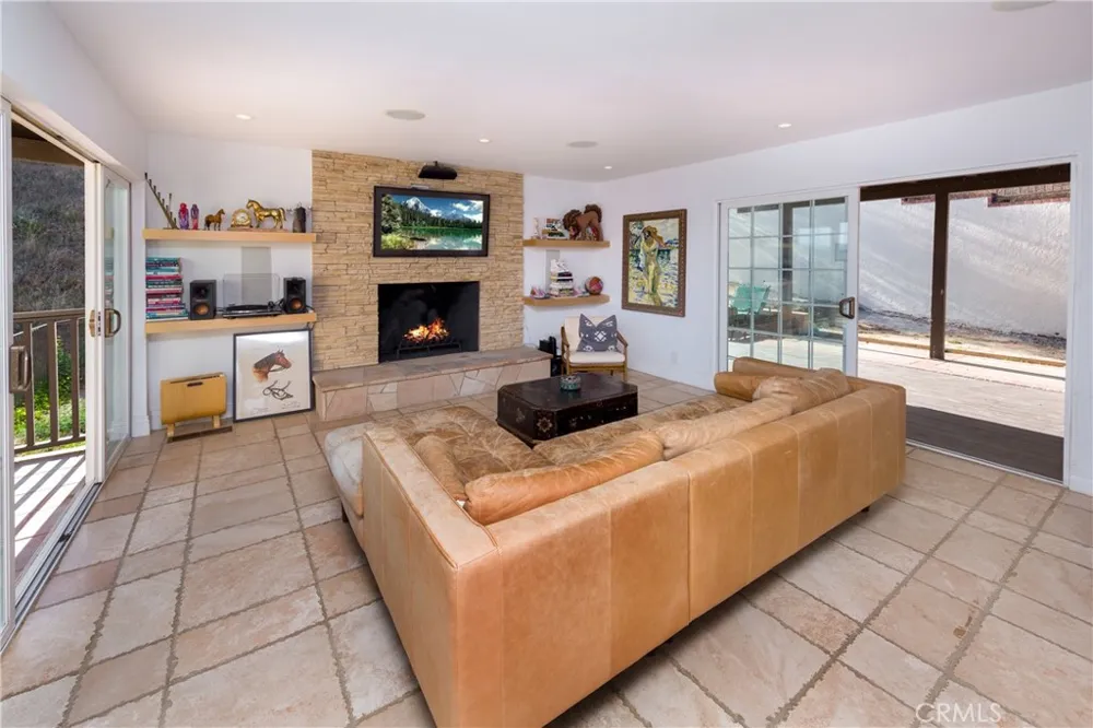 18 Morgan Road Bell Canyon, CA 91307