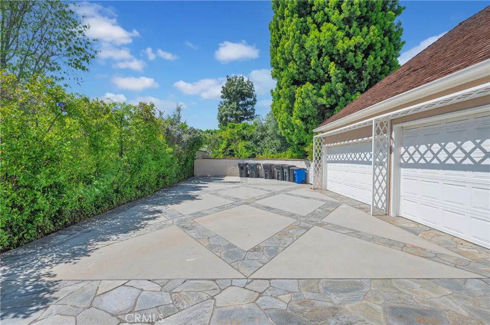 2170 Lombardy San Marino, CA 91108