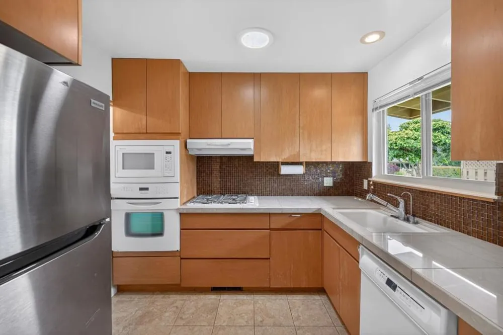 288 Hacienda Carmel Carmel, CA 93923
